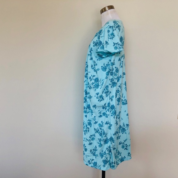Blue Floral Pullover Nightgown Medium Short Sleeves SECRET TREASURES - Picture 8 of 9
